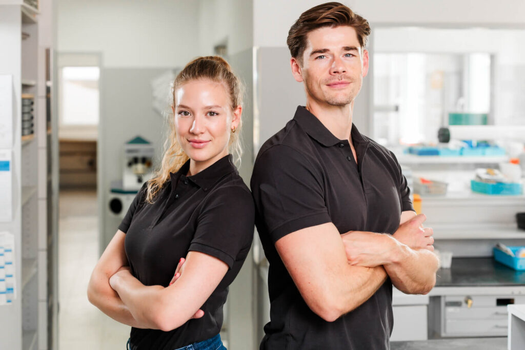 Betriebsübergang im Dentallabor: Stabilität schaffen und Mitarbeiter langfristig binden.